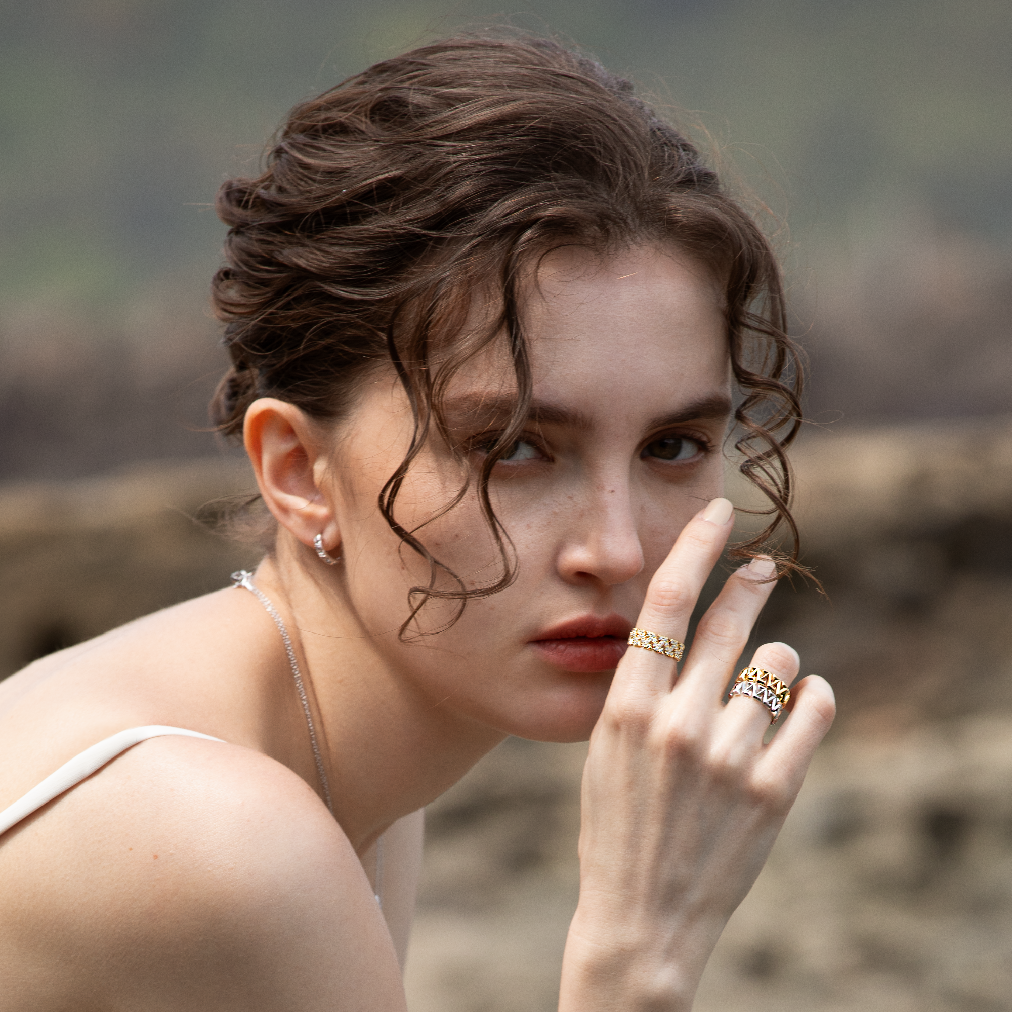 AZ Signature S Ring