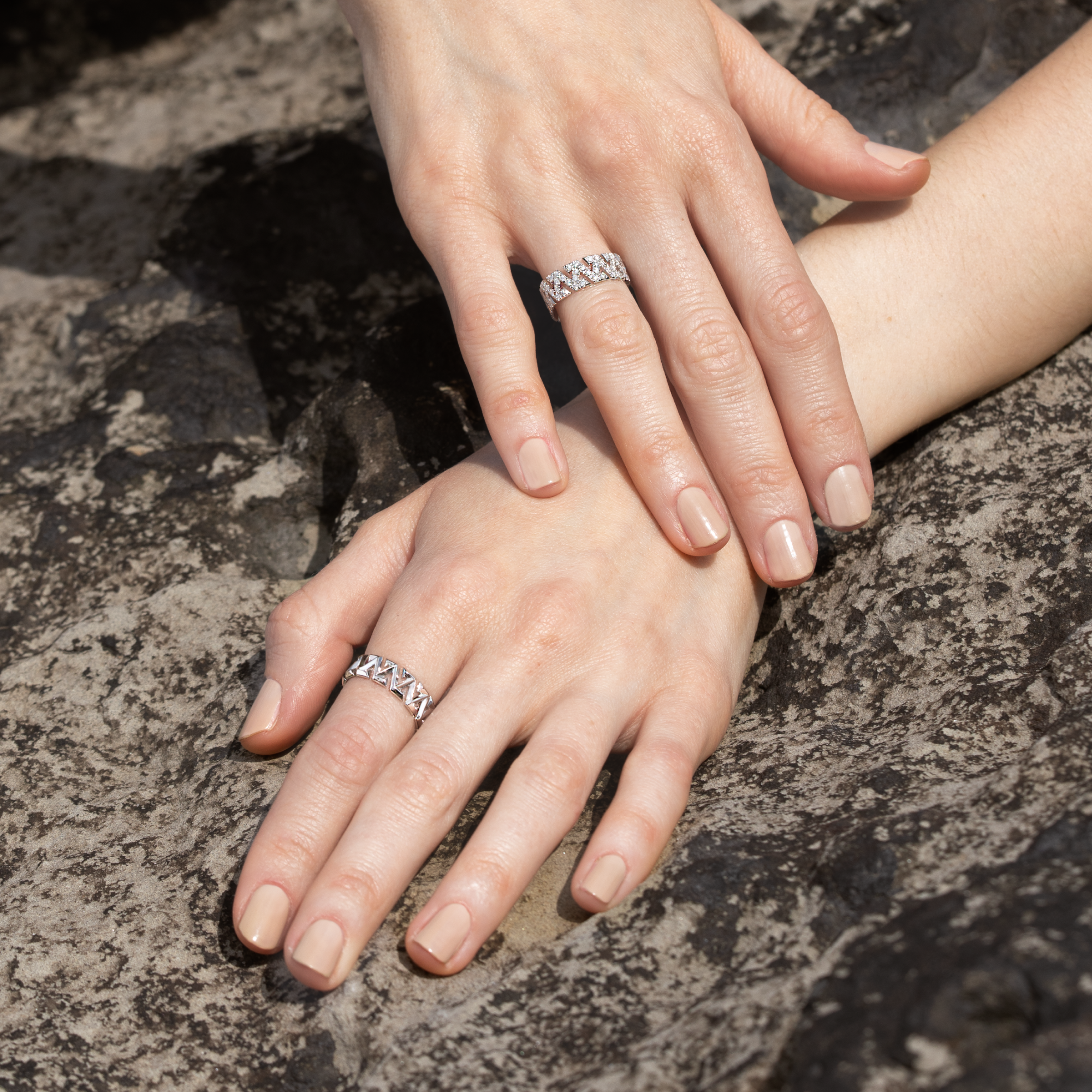 AZ Signature S Ring